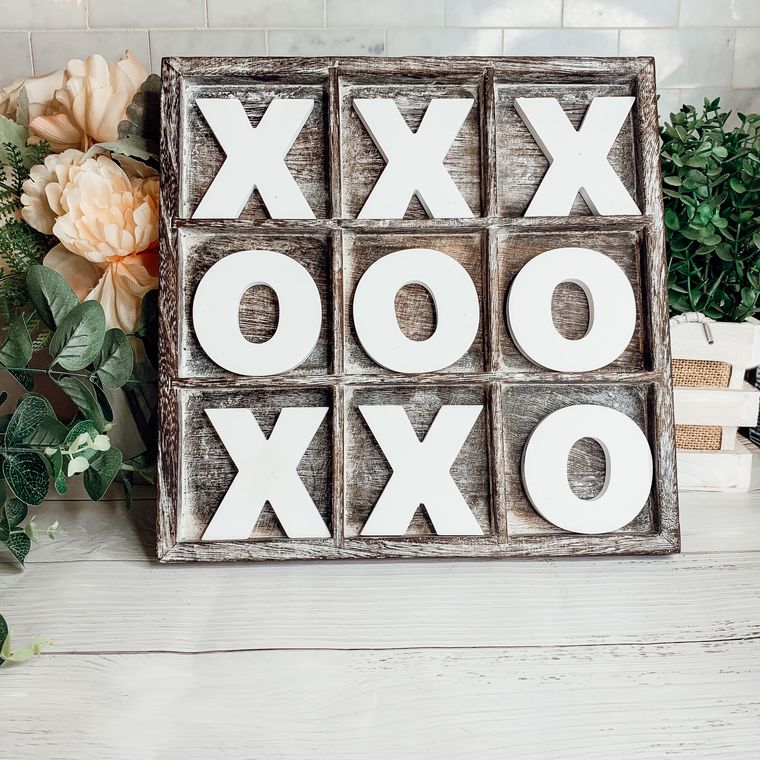 TIC TAC TOE COTTAGE & FARMHOUSE TABLETOP DECOR PIECE